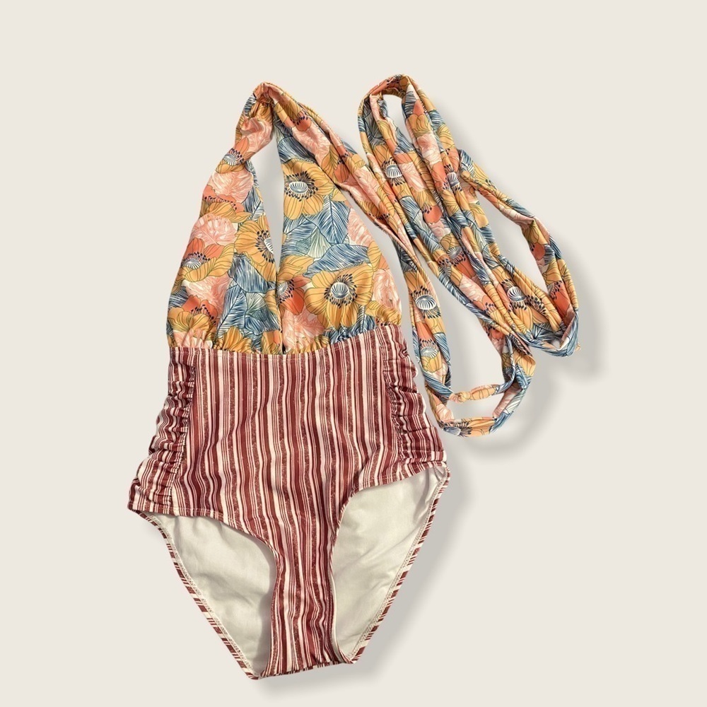 NWT Nicole Miller Convertible One Piece Floral - Picture 3 of 10
